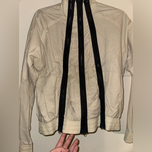 Adidas by Stella McCartney women’s cream nylon 3 zip front lightweight jacket S - Picture 6 of 14